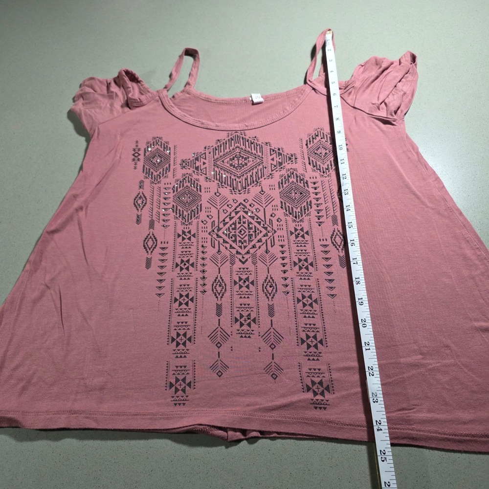 Liberty Wear Womens Mauve Cold Shoulder Tribal‎ Graphic Rhinestone Top 2XL - Picture 6 of 9
